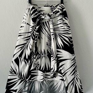 Black and White Tropical Print Skirt